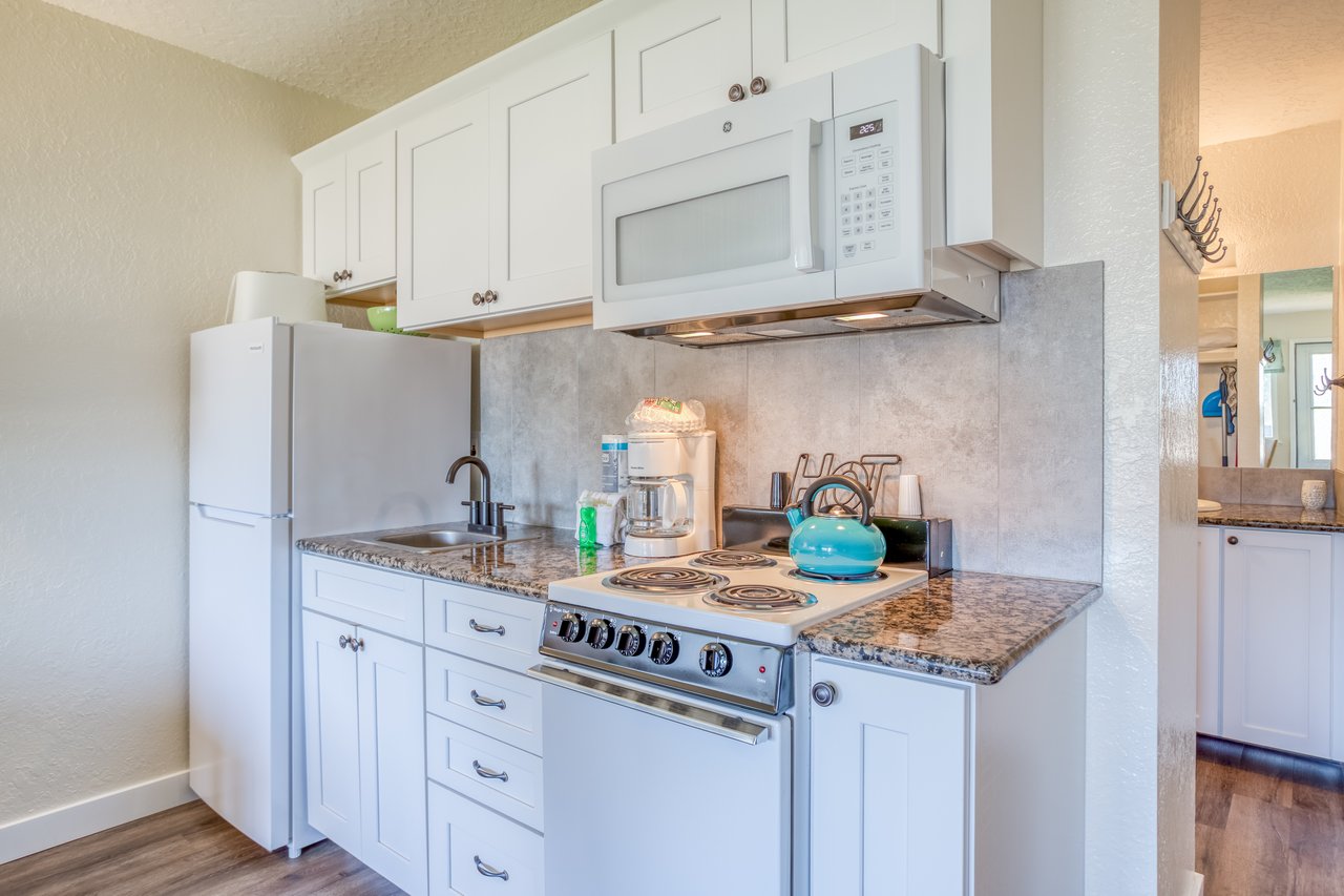 Kitchen area with Appliances