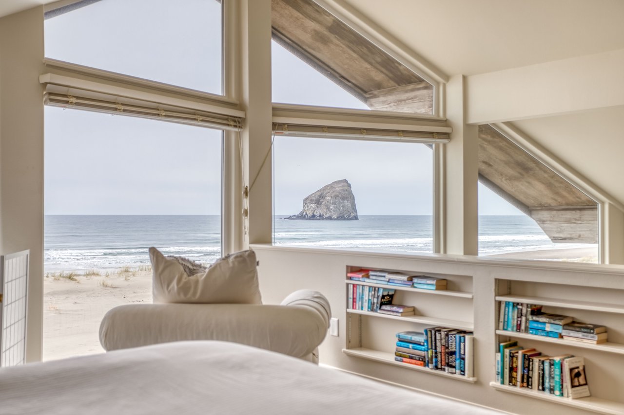 Bedroom View of the sea