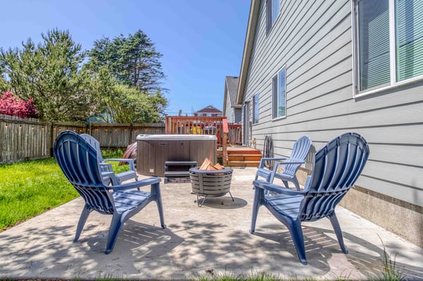 Coastal Charm-102